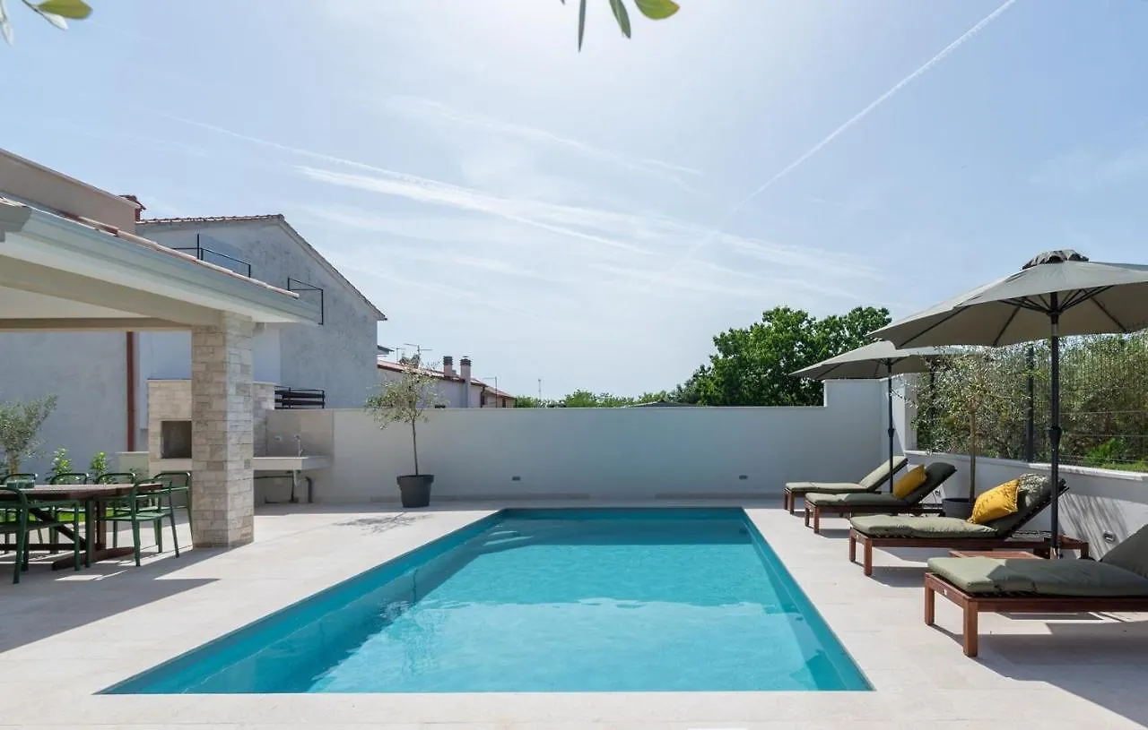 Villa An With Private Pool Umag