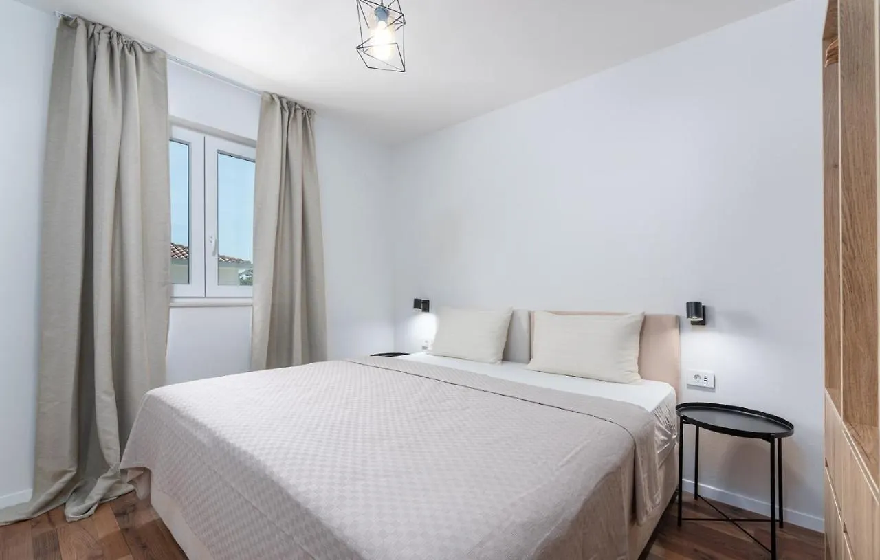 Villa An With Private Pool Umag