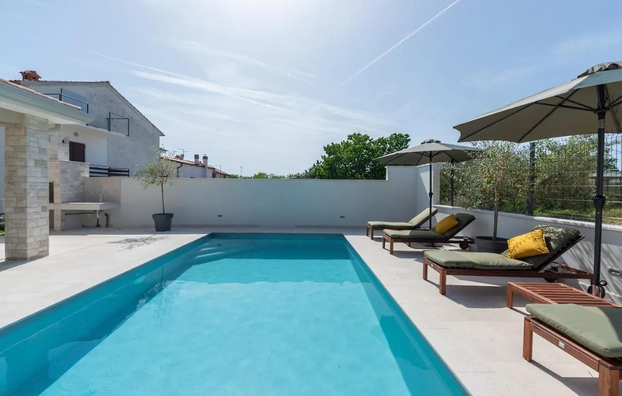 Villa An With Private Pool Umag